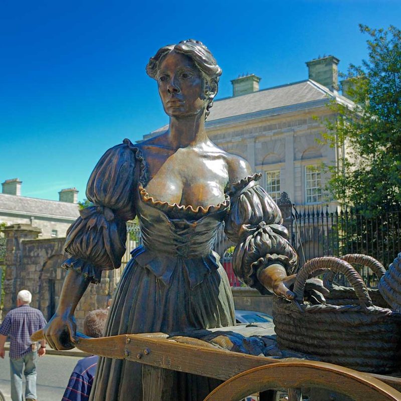 Molly malone statue